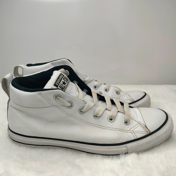 White Leather Converse mid tops sz 8